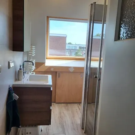 Homestay Free Parking, Large Near Zandvoort And Centre Haarlem