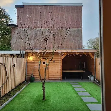 Homestay Free Parking, Large Near Zandvoort And Centre Haarlem