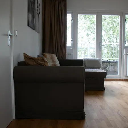 Free Parking, Large Near Zandvoort And Centre Homestay Haarlem