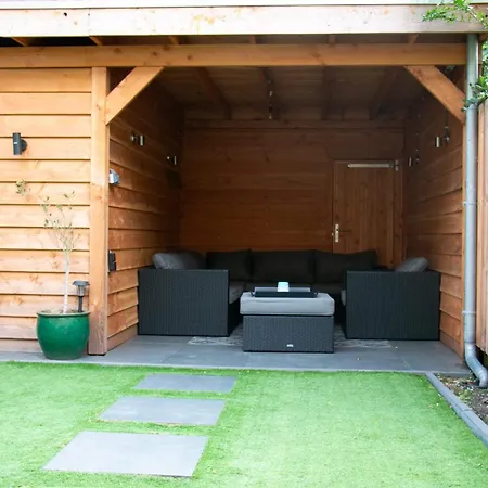 Homestay Free Parking, Large Near Zandvoort And Centre Haarlem