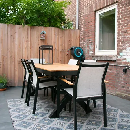 Homestay Free Parking, Large Near Zandvoort And Centre
