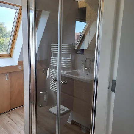 Homestay Free Parking, Large Near Zandvoort And Centre